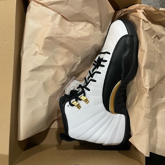 Jordan 12 retro Royalty 2021